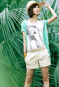 藍(lán)色天空服飾