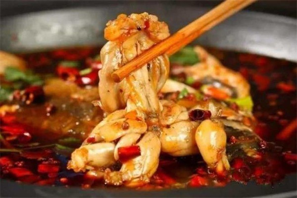 麻煩李美蛙魚頭火鍋