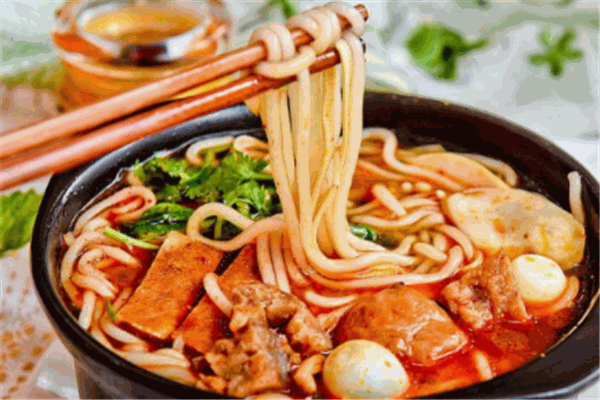 純?nèi)谎蛉饷拙€