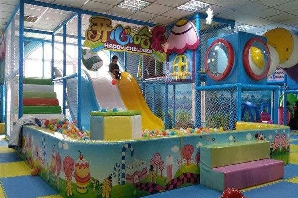 開心哈樂室內兒童親子樂園加盟