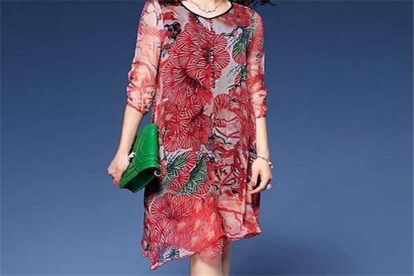 邑品女裝加盟