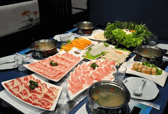 小鍋物語火鍋食材超市加盟