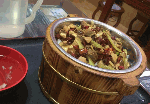 小美人湘味木桶飯加盟