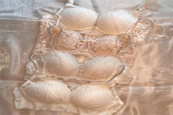 歐比佳內(nèi)衣加盟