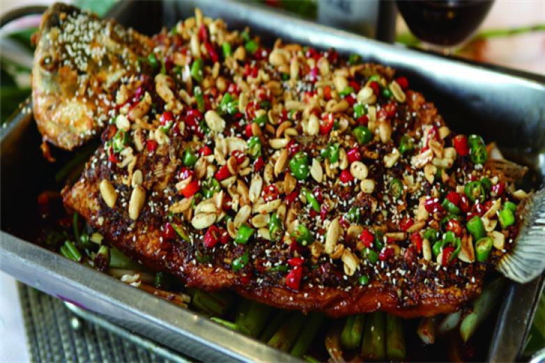 漁八方烤魚飯