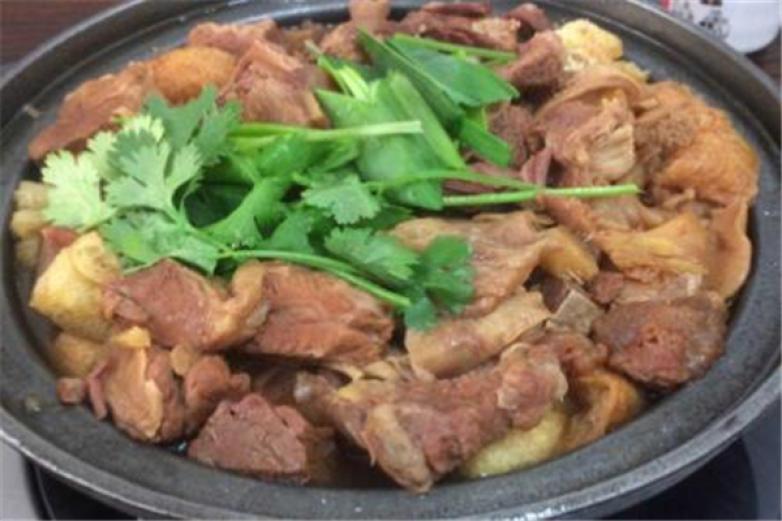 牛小灶牛腩牛雜煲