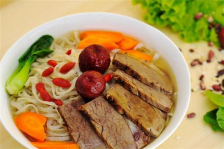 新農(nóng)明彪牛肉面館