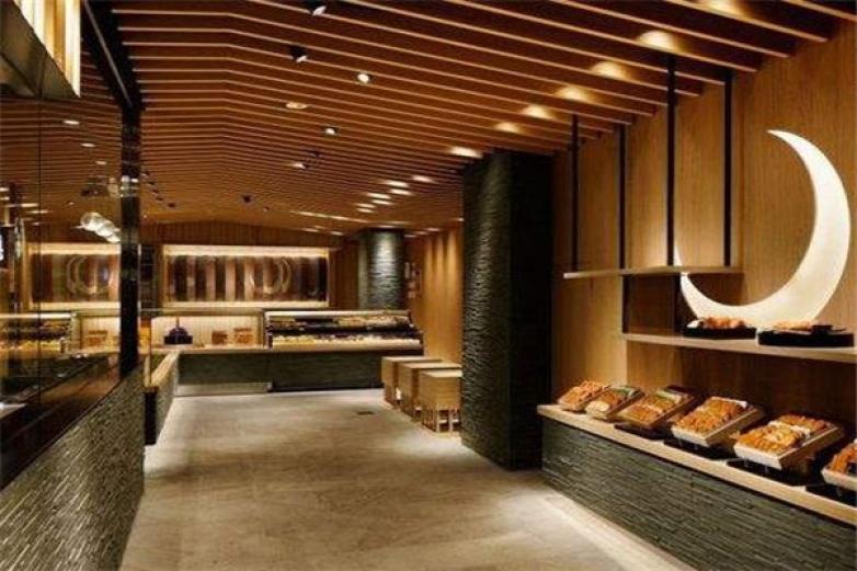 白塔牛肉粿條湯