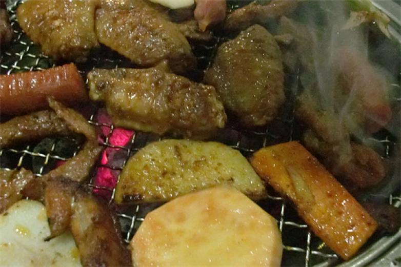 鼎香烤肉