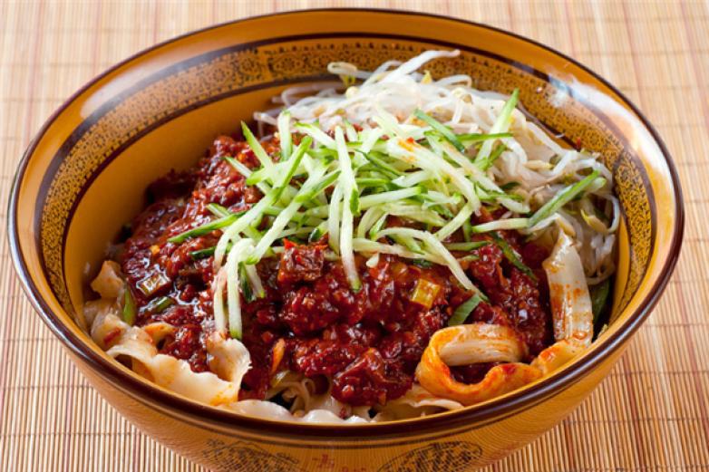 香小二刀削面
