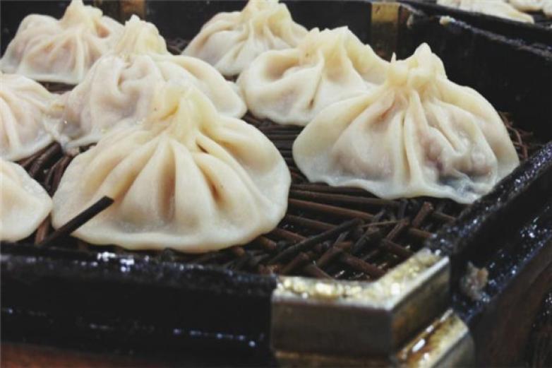 賈三灌湯包