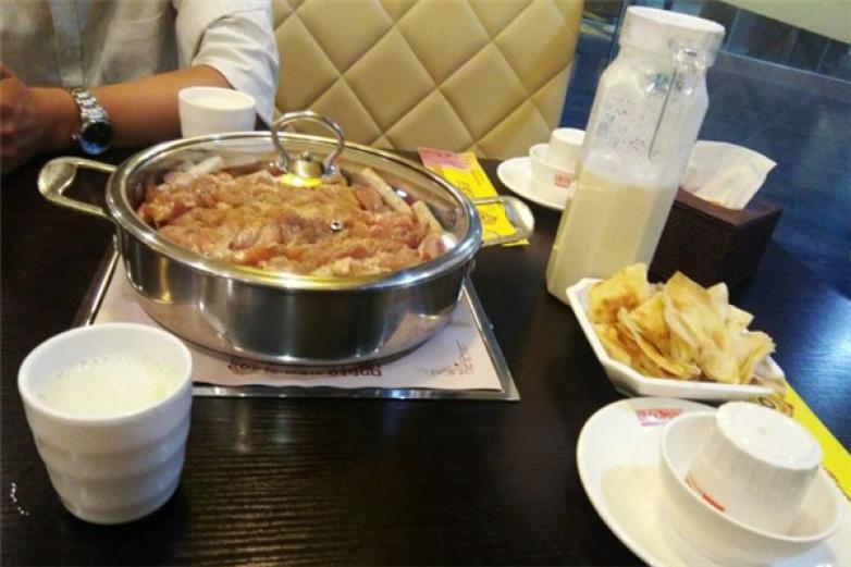 滿漢燜品