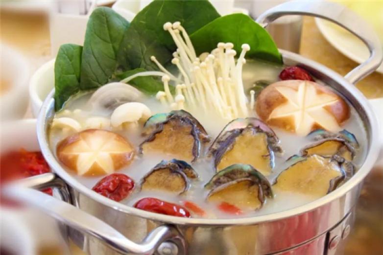 海中撈歡樂(lè)火鍋