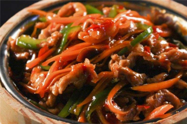 飽嗝莊木桶飯