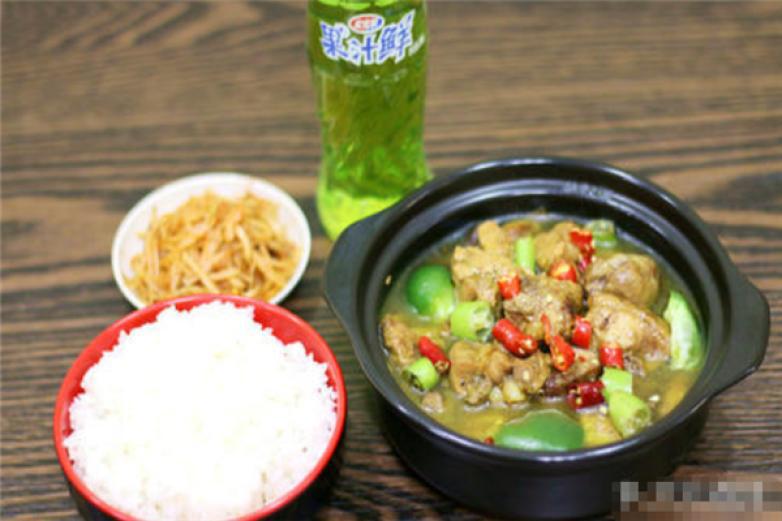 百味銘冠黃燜雞