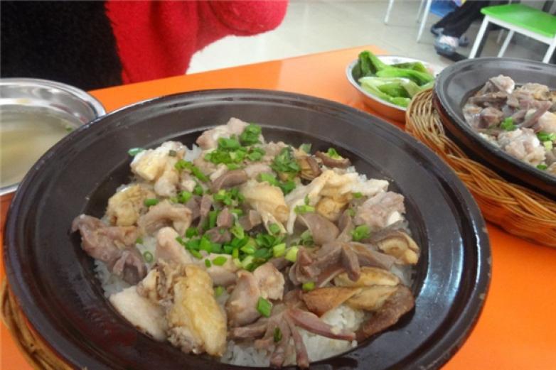 莫小米煲仔飯