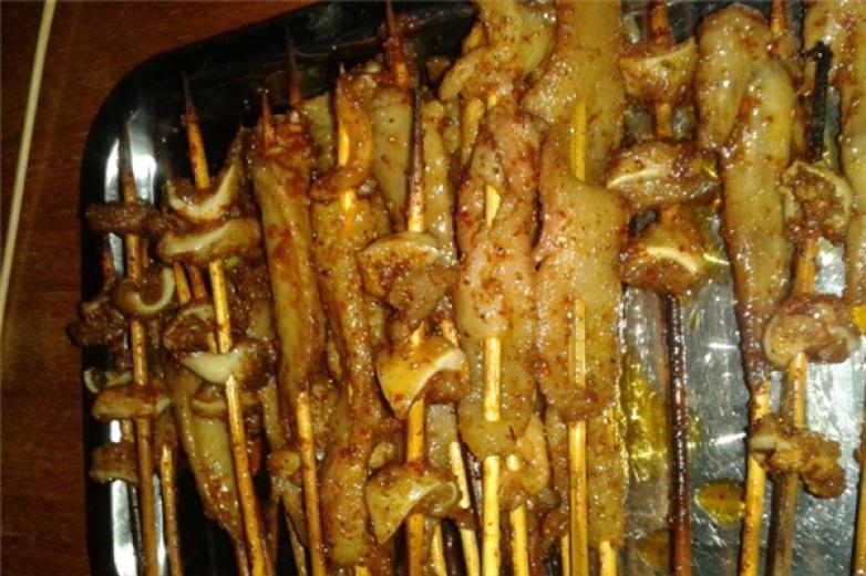 樂(lè)至燒烤