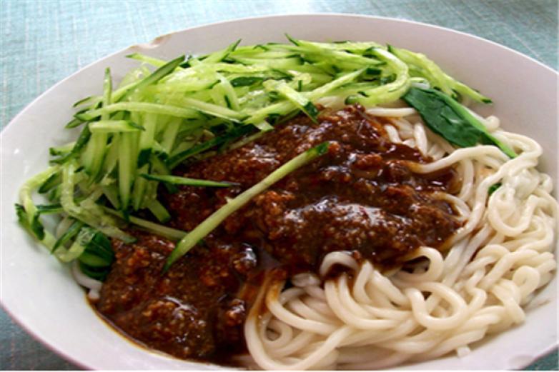 麥道夫炸醬面