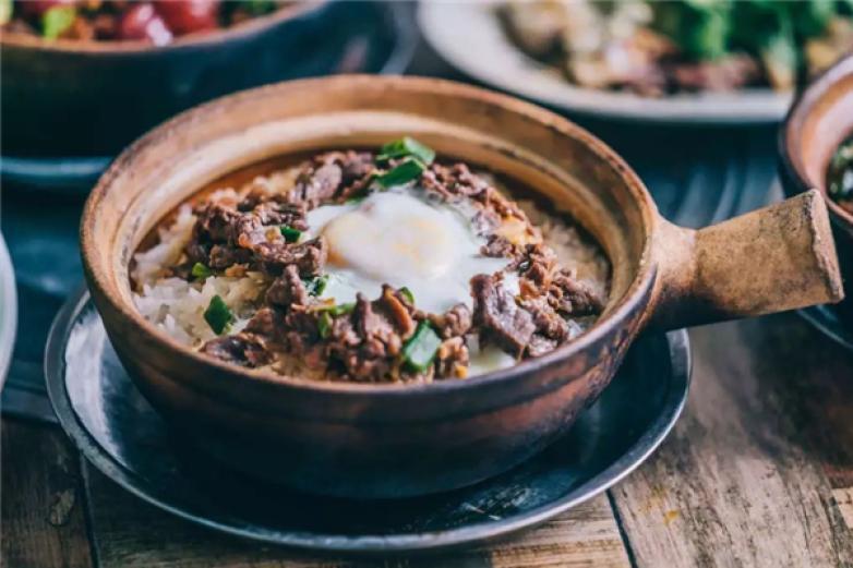 瓦撒奇煲仔飯
