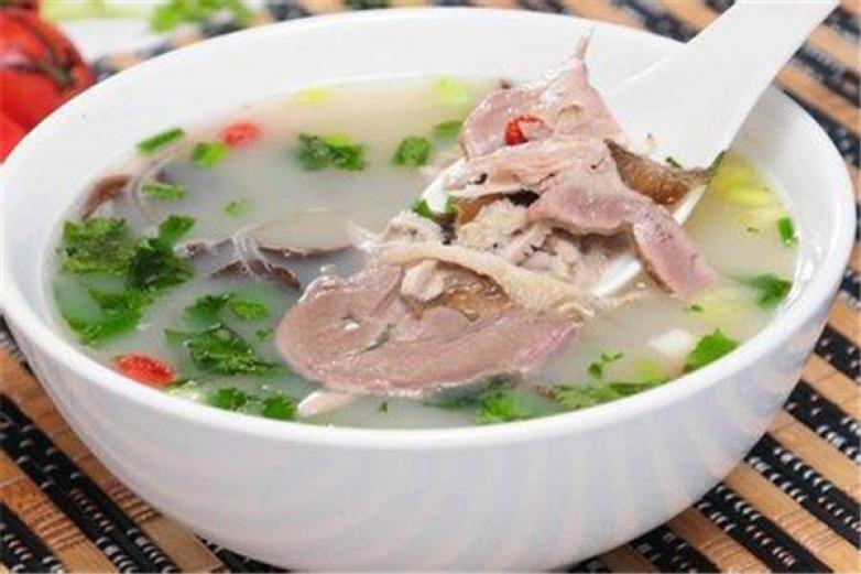 鼓樓羊雜割羊肉湯
