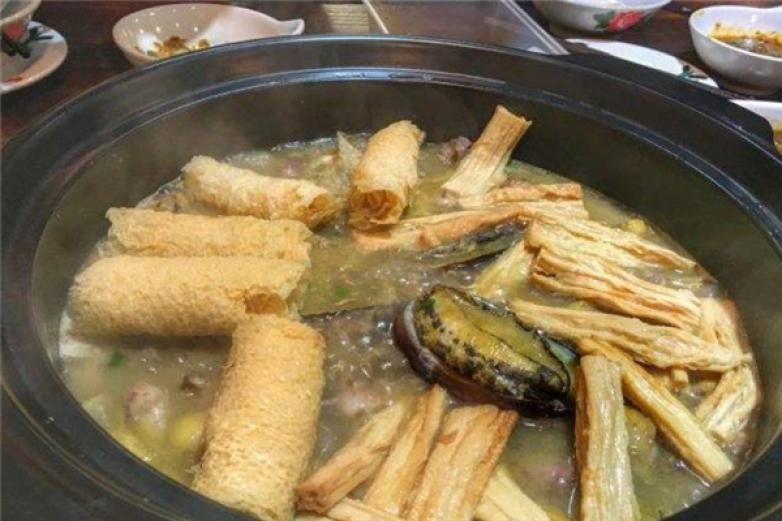表哥羊雞火鍋