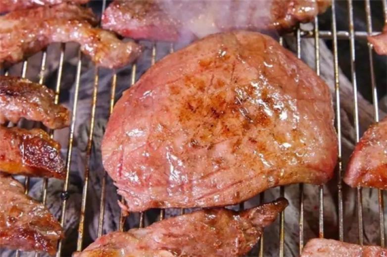 鼎香烤肉