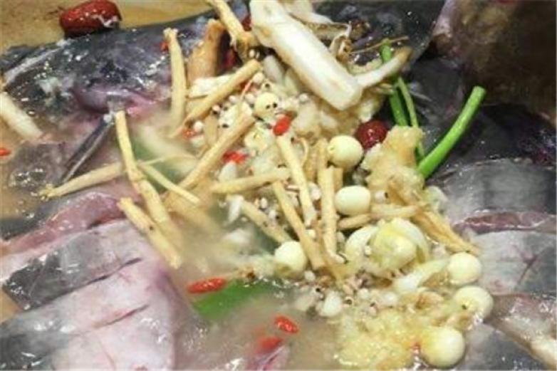 撫小鮮云南蒸汽石鍋魚