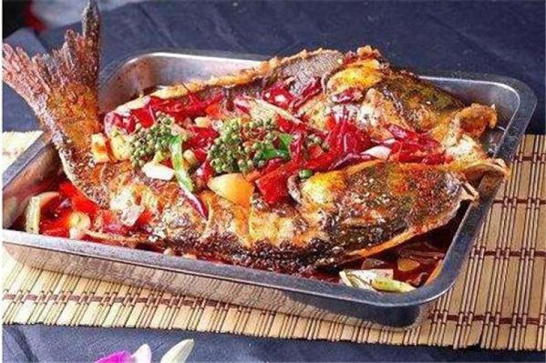 魚(yú)鎮(zhèn)新渝派烤魚(yú)