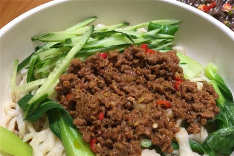 非常道炸醬面