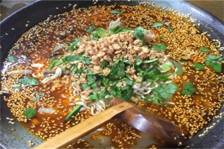 一家小冒菜
