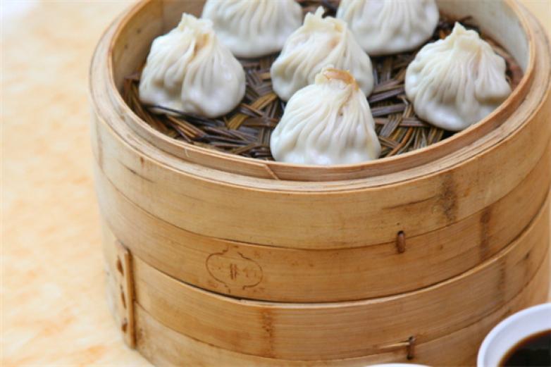 包一派