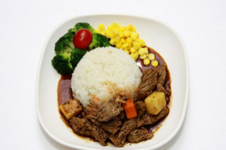三個(gè)大叔黑椒牛肉飯