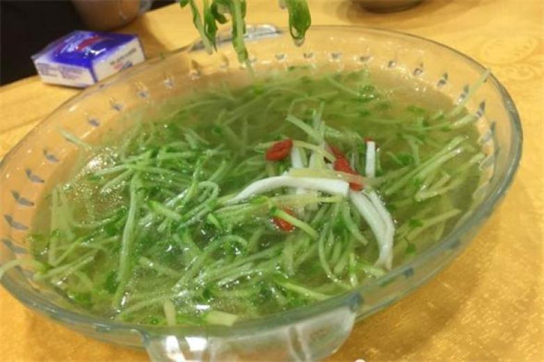 天成川菜館