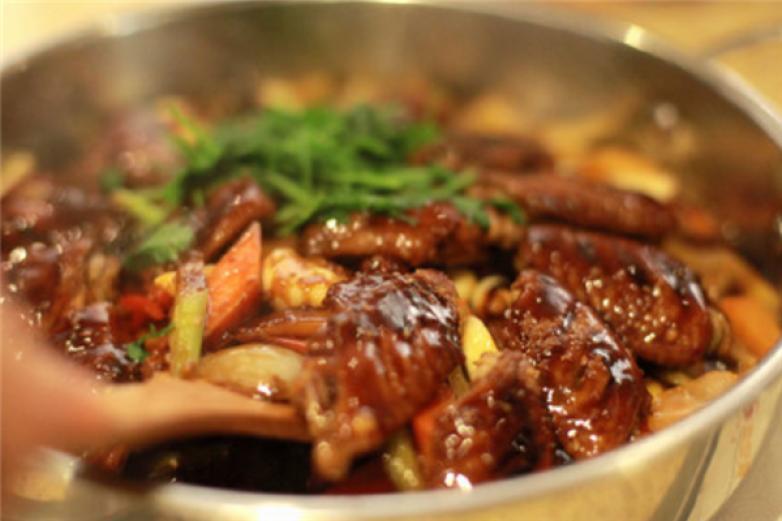 土財(cái)主燜鍋