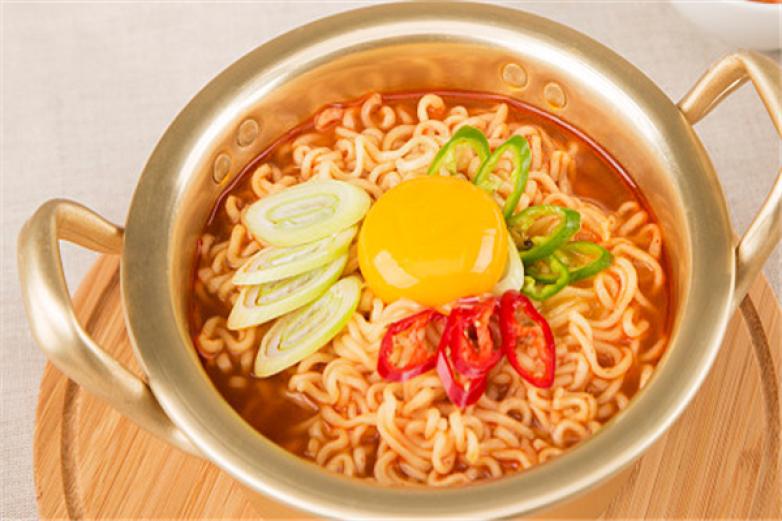 菲嘗火泡面小食堂