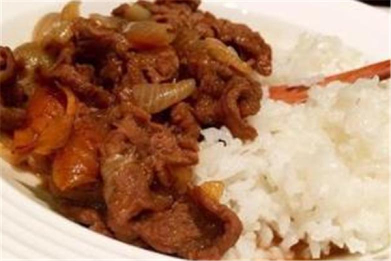 偶拌牛肉飯