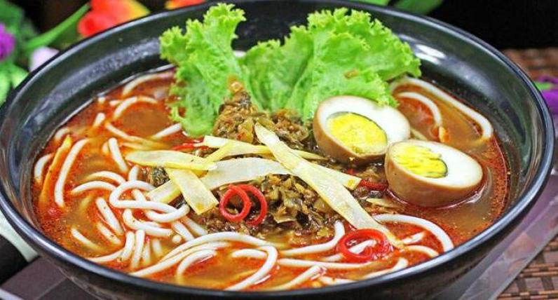 阿桂嫂過(guò)橋米線(xiàn)