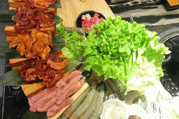 聚十三地攤烤肉