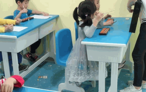 奧博少兒教育珠心算
