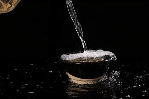 金盛老窖酒業(yè)加盟