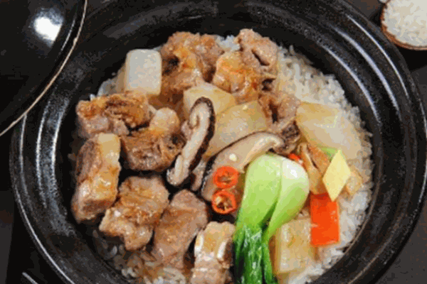獨(dú)味煲仔飯