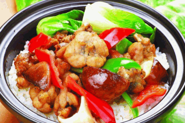 小美煲仔飯加盟