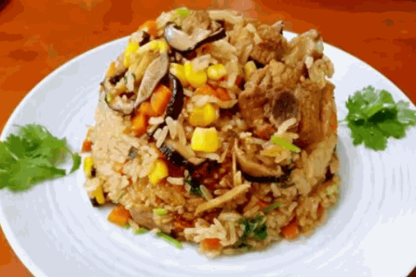 麥香煲仔飯加盟
