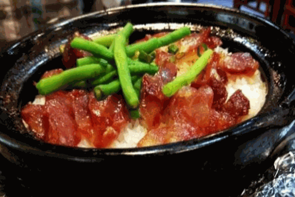 勤快熊煲仔飯加盟