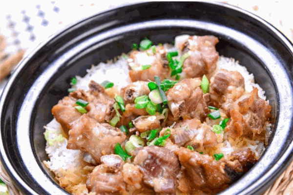 遇豐齋煲仔飯加盟