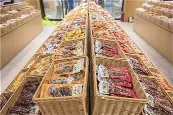 喜吖吖零食加盟