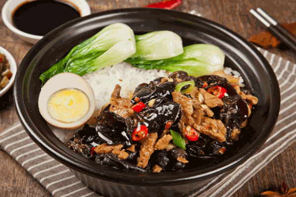 劉媽煲仔飯加盟