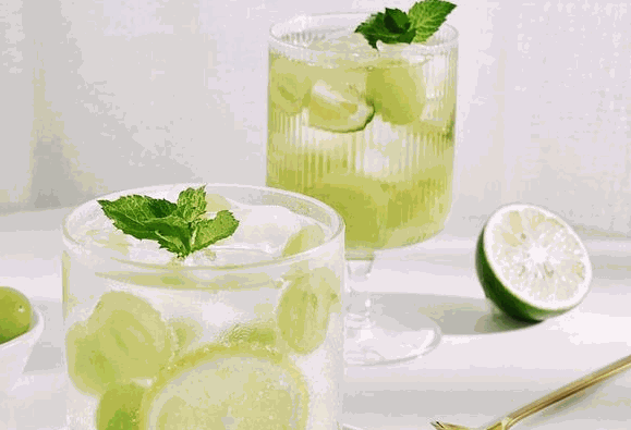 水水飲品
