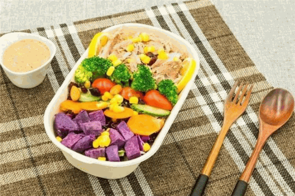 輕食π加盟