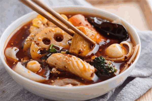 小團(tuán)子麻辣燙加盟